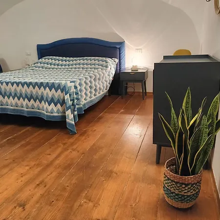 Piazzetta 4 - *